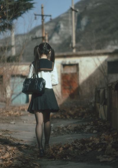 日韩第三页_国产剧高清在线