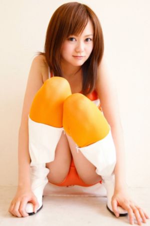 欧美女模街拍西服图片_1080迅雷电影在线